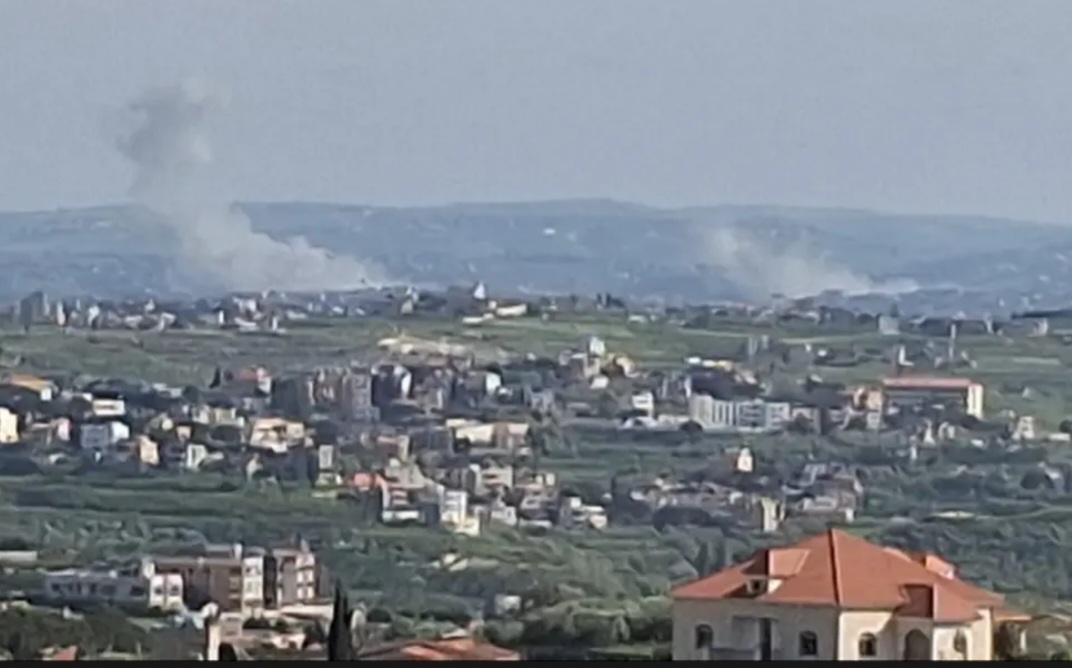 غارات وقصف مدفعي وتحليق مكثف لطيران العدو الاسرائيلي على جنوب لبنان