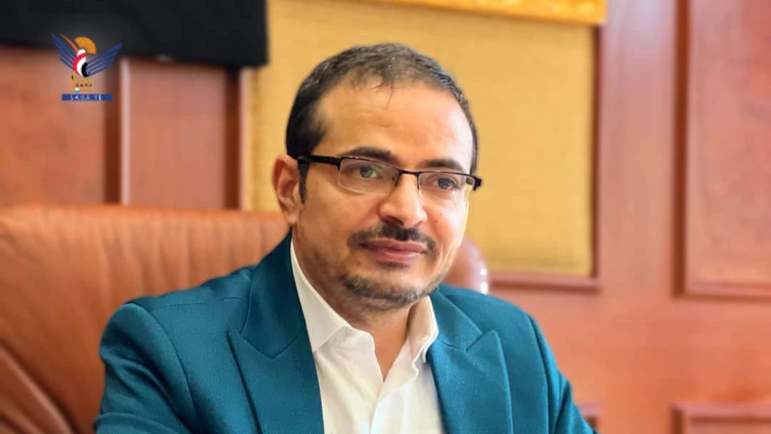 اللكومي يهنئ قائد الثورة ورئيس المجلس السياسي الأعلى بحلول شهر رمضان