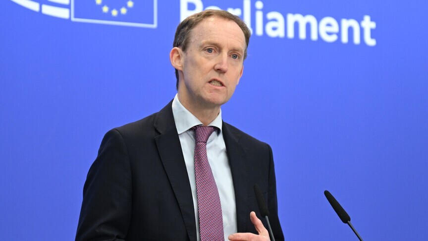 نائب أوروبي: موقف الاتحاد الأوروبي من سياسات الكيان الإسرائيلي ضعيف ومؤسف   