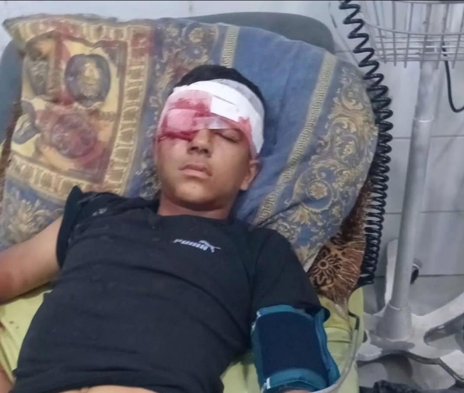 العدو الصهيوني يصيب طفلا فلسطينيا في الخليل ويجرف أراضي بقرية اللبن الشرقية  العدو الصهيوني يصيب طفلا فلسطينيا في الخليل ويجرف أراضي بقرية اللبن الشرقية
