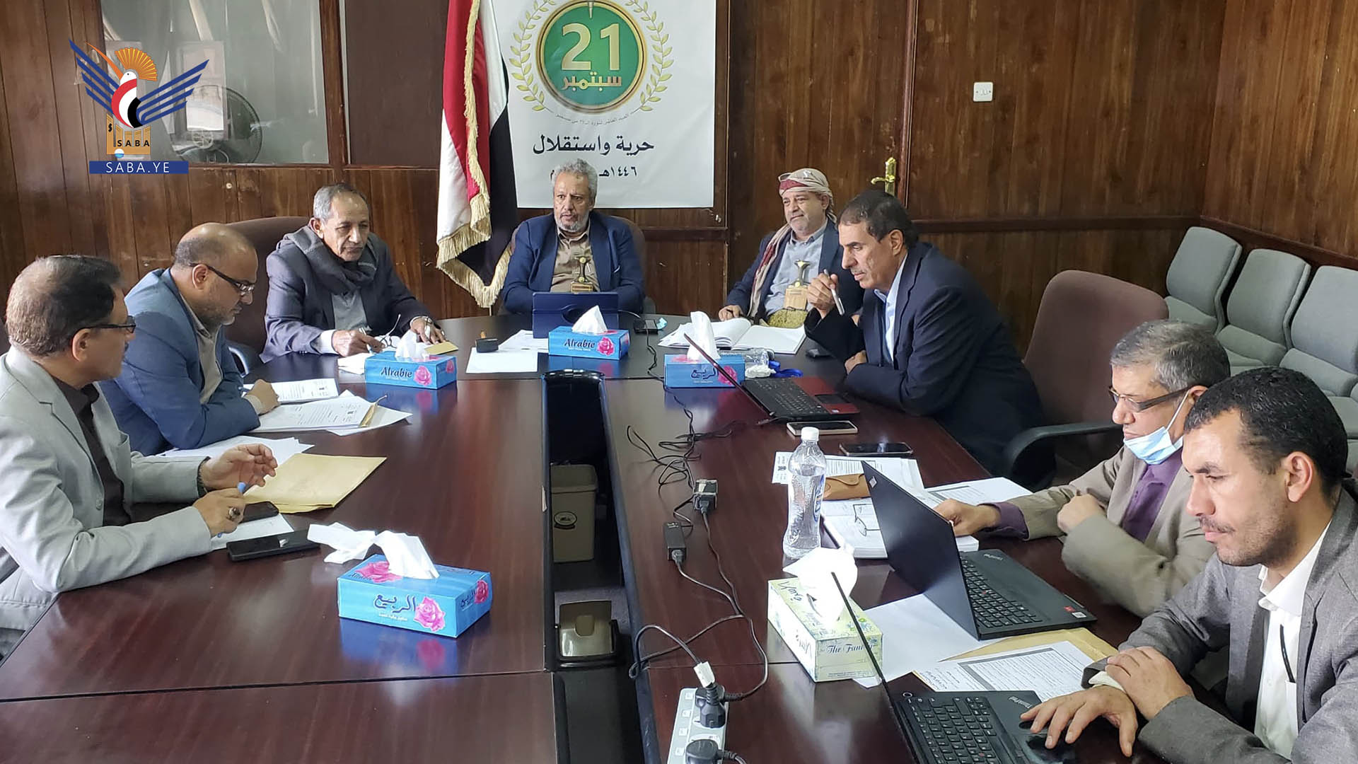 مكافحة الفساد تحيل عددًا من المتهمين في قضية فساد بمكتب أشغال محافظة صنعاء إلى النيابة