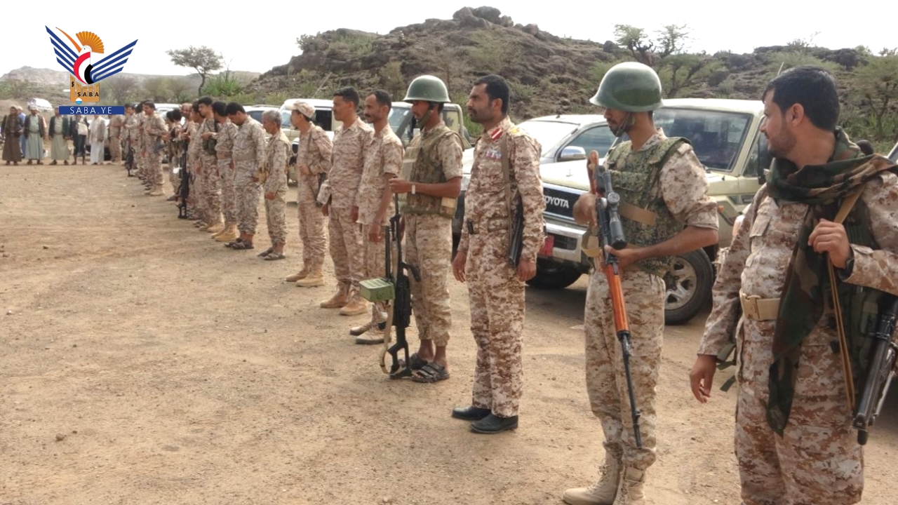 قيادات محلية وتنفيذية من إب تزور المرابطين من منتسبي اللواء 15 مشاة