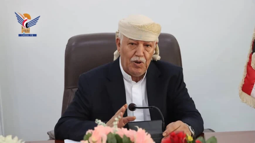 محافظ إب يعزّي الرئيس المشاط بوفاة والدته