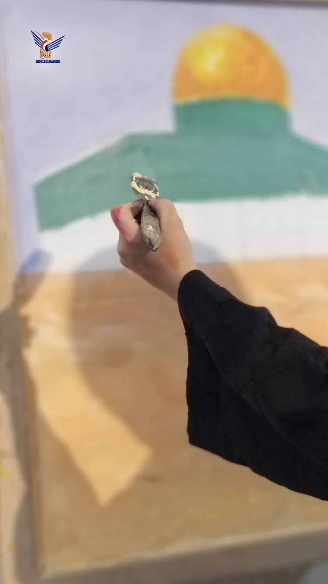 وزير الثقافة والسياحة يطلع على مواهب المشاركين في دورة الفنون التشكيلية