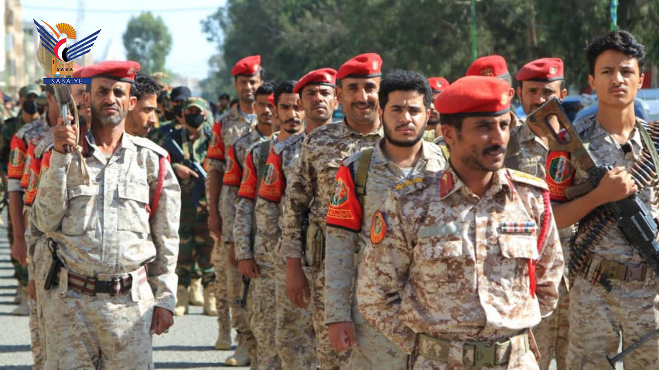 مسير عسكري وشعبي بمديرية الثورة تعظيما لرسول الله ونصرة لغزة