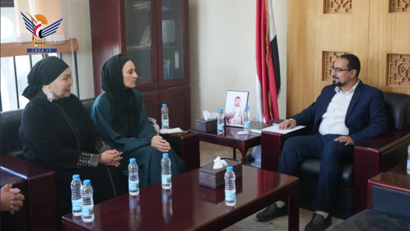 وكيل وزارة الخارجية يبحث مع "أطباء بلا حدود" تعزيز التعاون الإنساني في اليمن