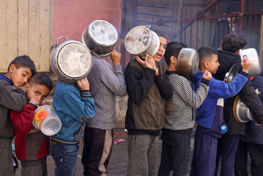 أوتشا: غزة تواجه جوعا كارثيا وأطفالها يموتون قبل أن يصلهم الطعام
