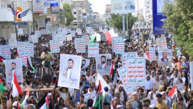 بوعيه والتفافه حول قيادته.. الشعب اليمني أكثر تماسكا أمام حملات التضليل والأبواق الحاقدة