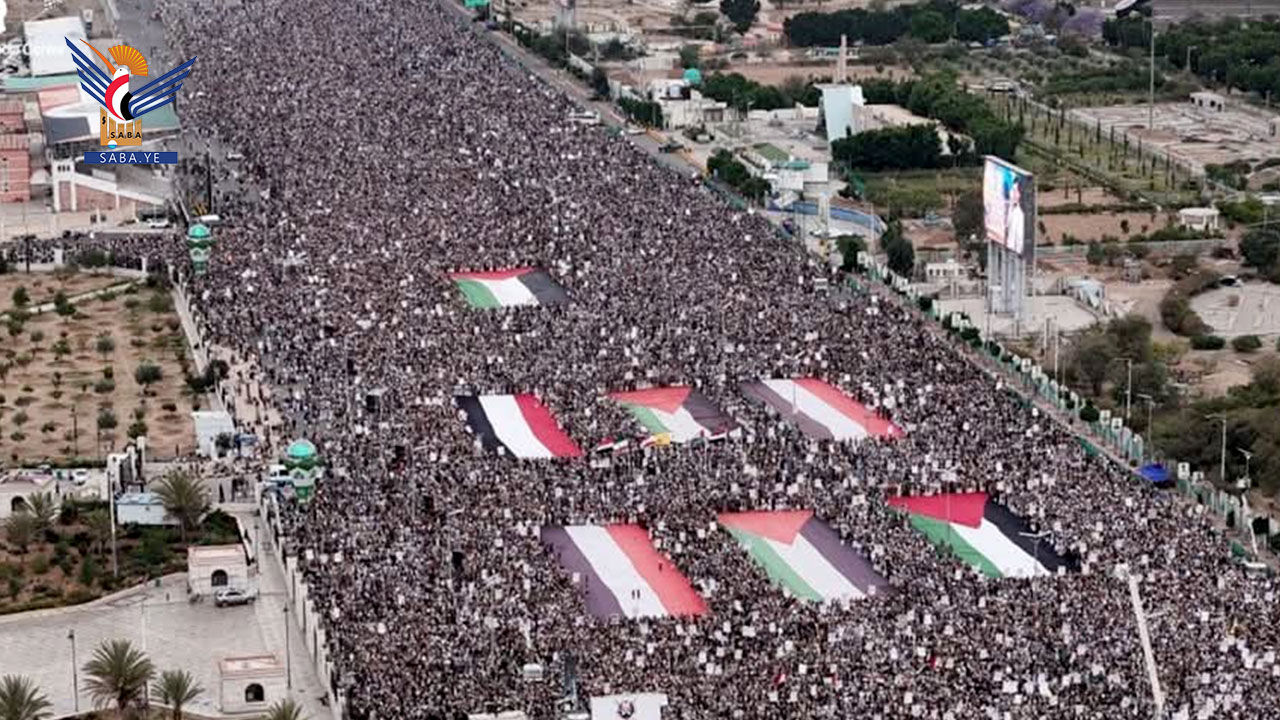 اليمن يستنهض الأمة .. دعم مباشر لغزة وموقف صريح إلى جانب طهران اليمن يستنهض الأمة .. دعم مباشر لغزة وموقف صريح إلى جانب طهران