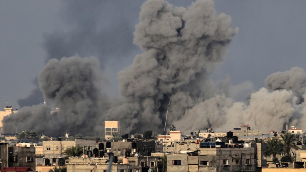 استشهاد ستة فلسطينيين من عائلة واحدة في قصف صهيوني شمالي قطاع غزة