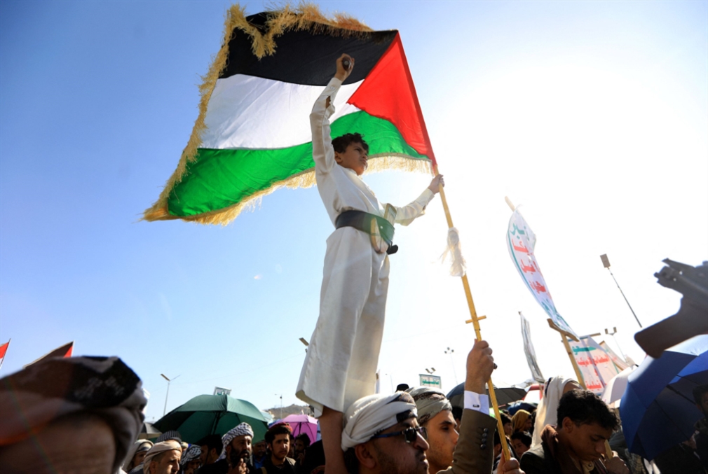 صنعاء تنتقم لشهداء «النصيرات»: هجمات بحرية بالجملة صنعاء تنتقم لشهداء «النصيرات»: هجمات بحرية بالجملة