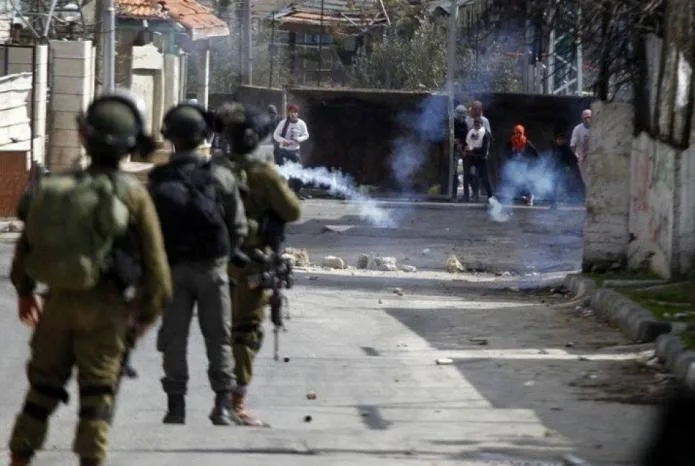 العدو الصهيوني يصعّد اقتحاماته وإجراءاته في الضفة والقدس