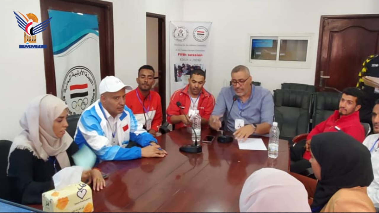انتخاب اللاعب طه المحاقري رئيساً للجنة الرياضيين باللجنة الأولمبية اليمنية