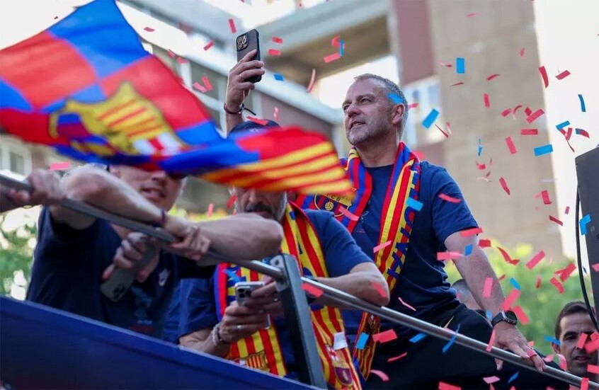 بعد حصد اللقب.. برشلونة يعتزم تجديد عقد هانز فليك