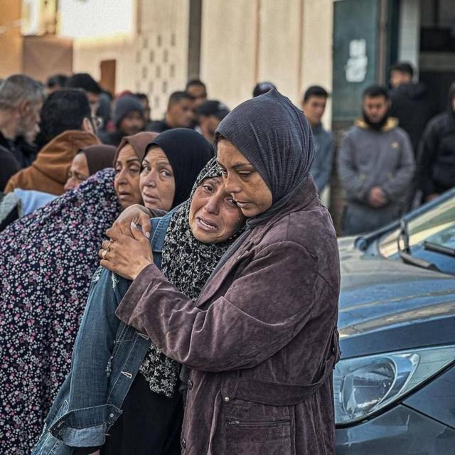 أرقام وإحصائيات عن مآسي النساء في قطاع غزة