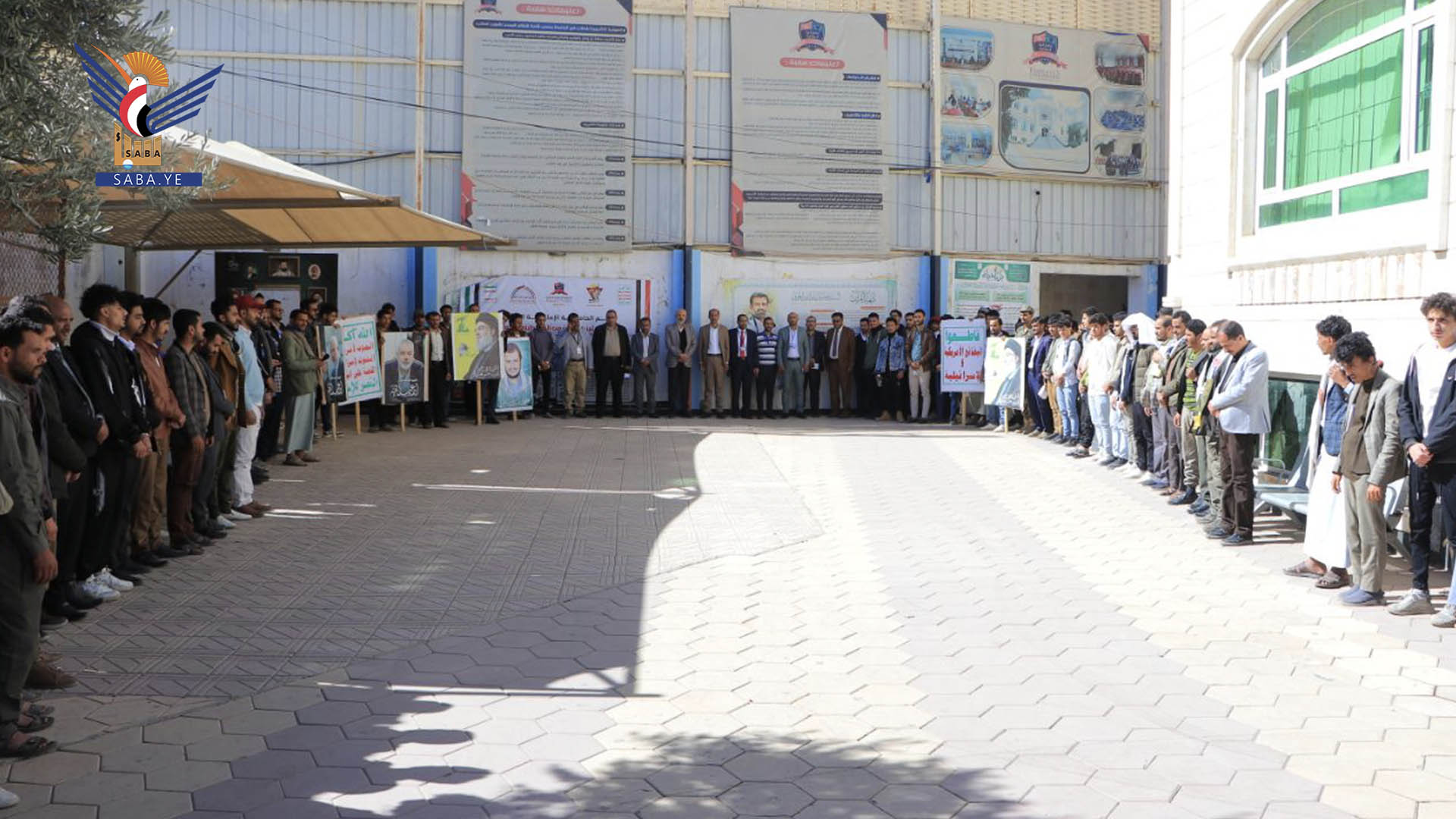 وقفة بالجامعة الإماراتية تضامناً مع فلسطين وتأكيداً على الجاهزية لمواجهة أي تصعيد