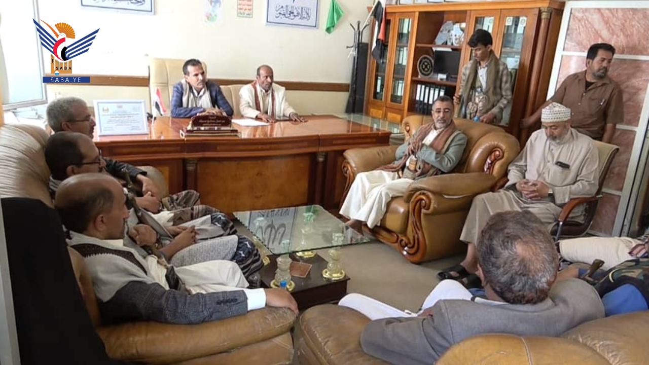 مناقشة الاستعداد للعام الدراسي الجديد في البيضاء