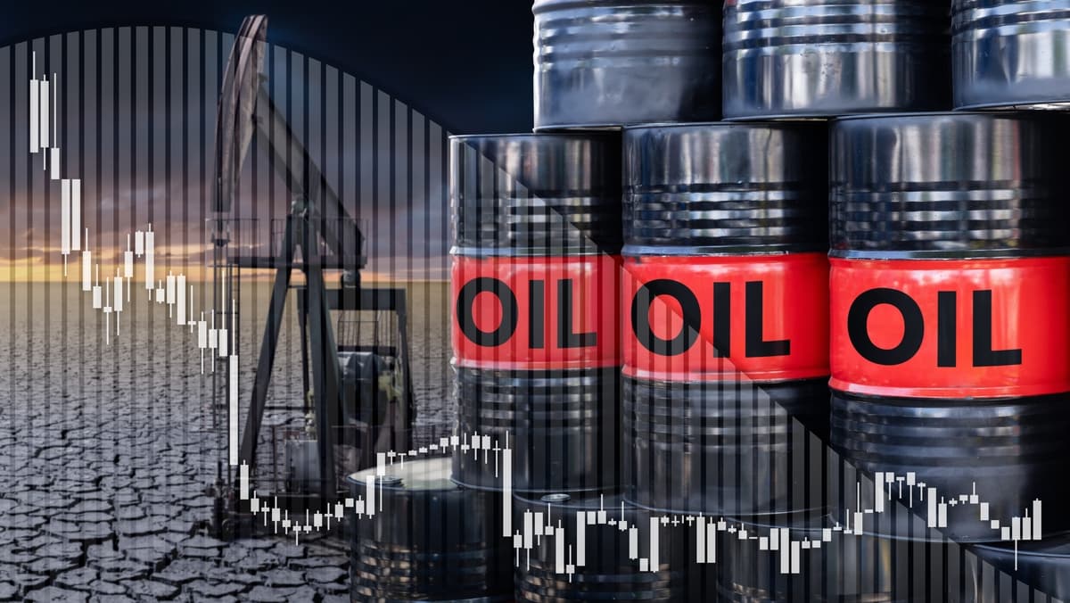 النفط يهبط بعد وقف إيران ردها على انتهاكات الكيان الإسرائيلي لاتفاق وقف النار