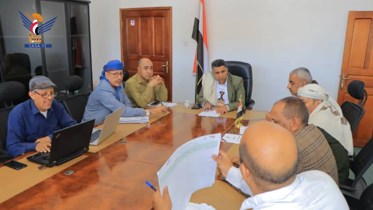 مناقشة إجراءات تنفيذ عدد من مشاريع التمكين الاقتصادي بمحافظة صنعاء