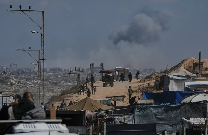 بلدية خان يونس تحذر من كارثة صحية وبيئية غير مسبوقة جراء العدوان الإسرائيلي المستمر