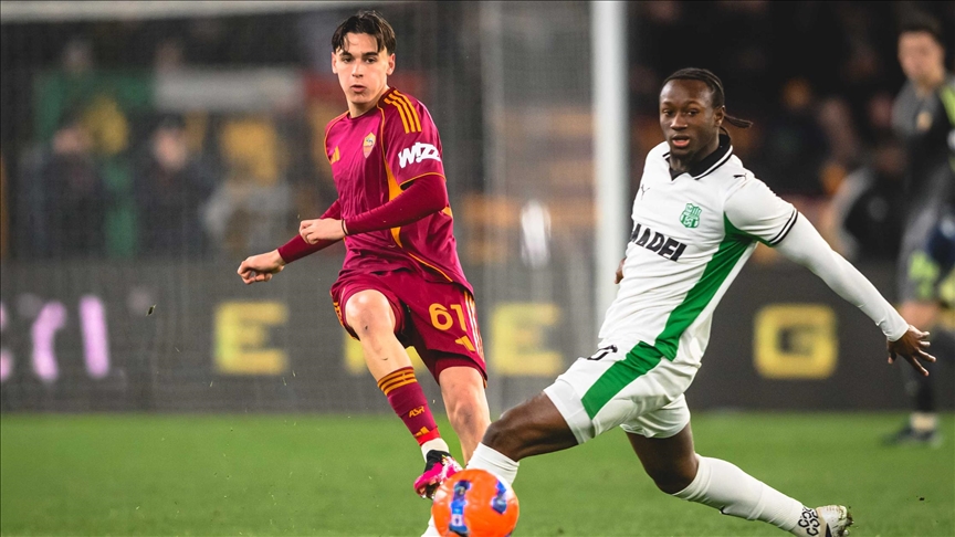 روما يفوز على ساسولو ويتقدم للمركز الثالث في الدوري الإيطالي