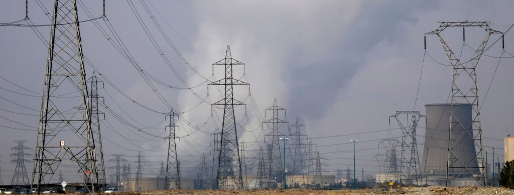 "العفو الدولية": تهديد "ترامب" بمهاجمة محطات الطاقة الإيرانية "جريمة حرب"