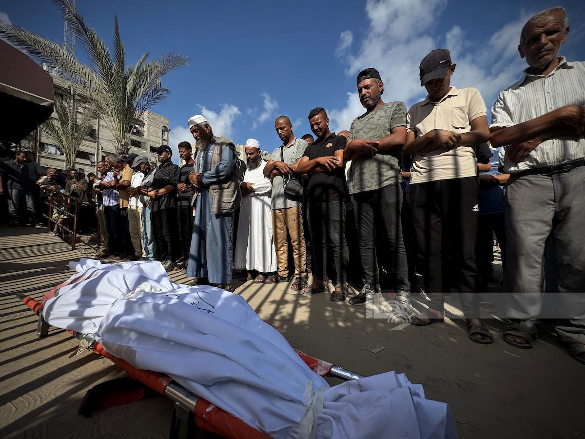 انتشال جثامين 3 شهداء فلسطينيين شرق خان يونس