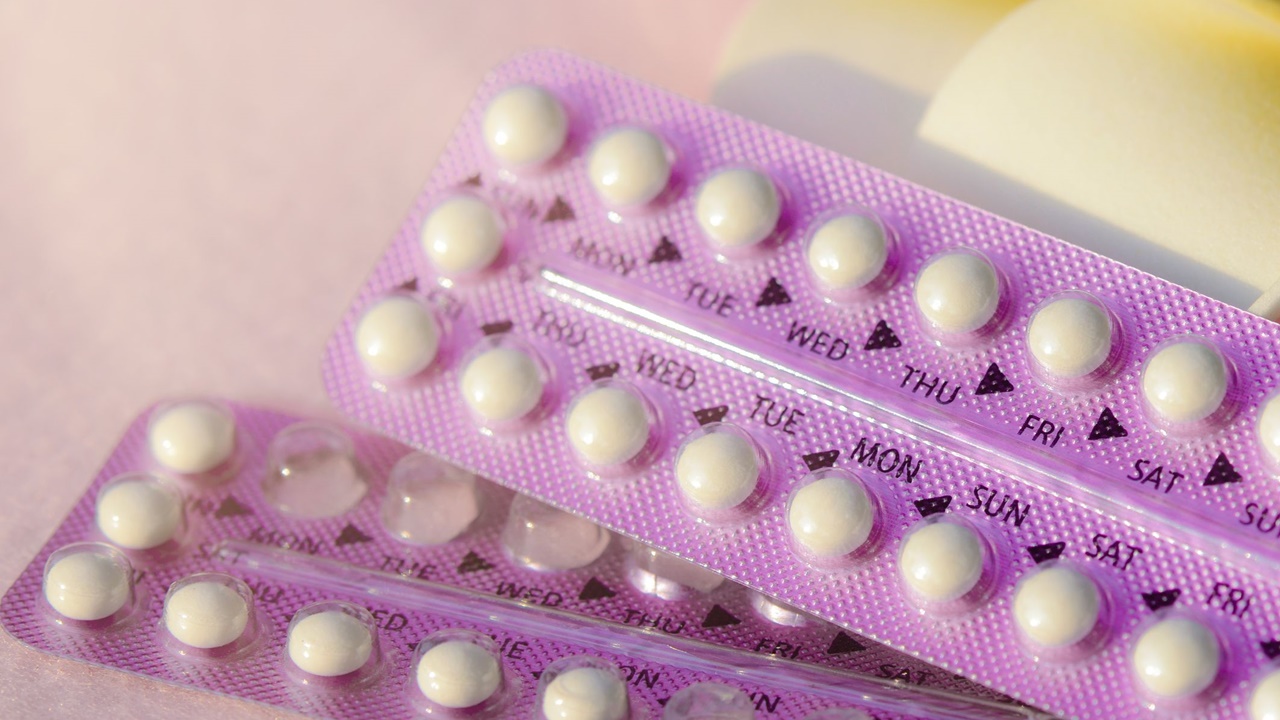 هل تزيد حبوب منع الحمل من خطر الاكتئاب؟ هل تزيد حبوب منع الحمل من خطر الاكتئاب؟