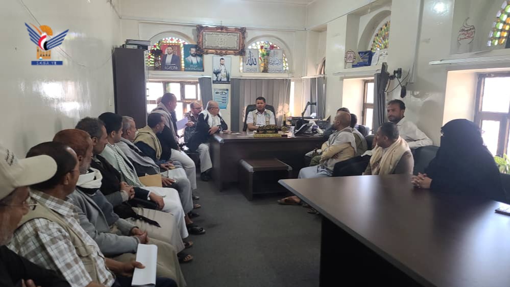 الاطلاع على سير العمل بفرع هيئة المواصفات بمحافظة إب