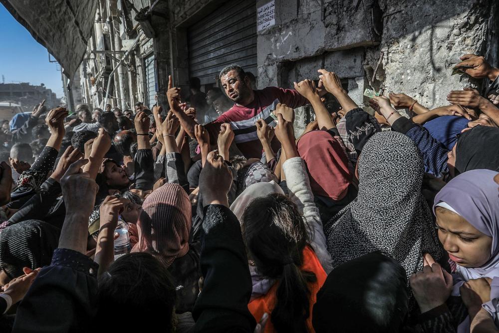 غزة: تشغيل اربعة مخابز فقط في القطاع بالحد الأدنى العدو الصهيوني يمنع عمل الأخرى