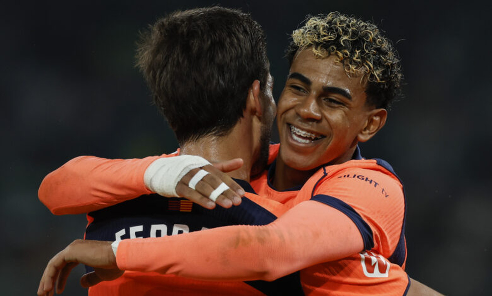 برشلونة يعزّز صدارته في الدوري الإسباني لكرة القدم بفوزه على بيتس بخماسية     