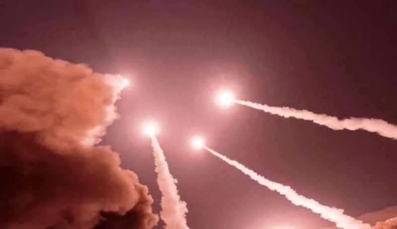 الحرس الثوري الإيراني يطلق الموجة 32 من عملية "الوعد الصادق 4"