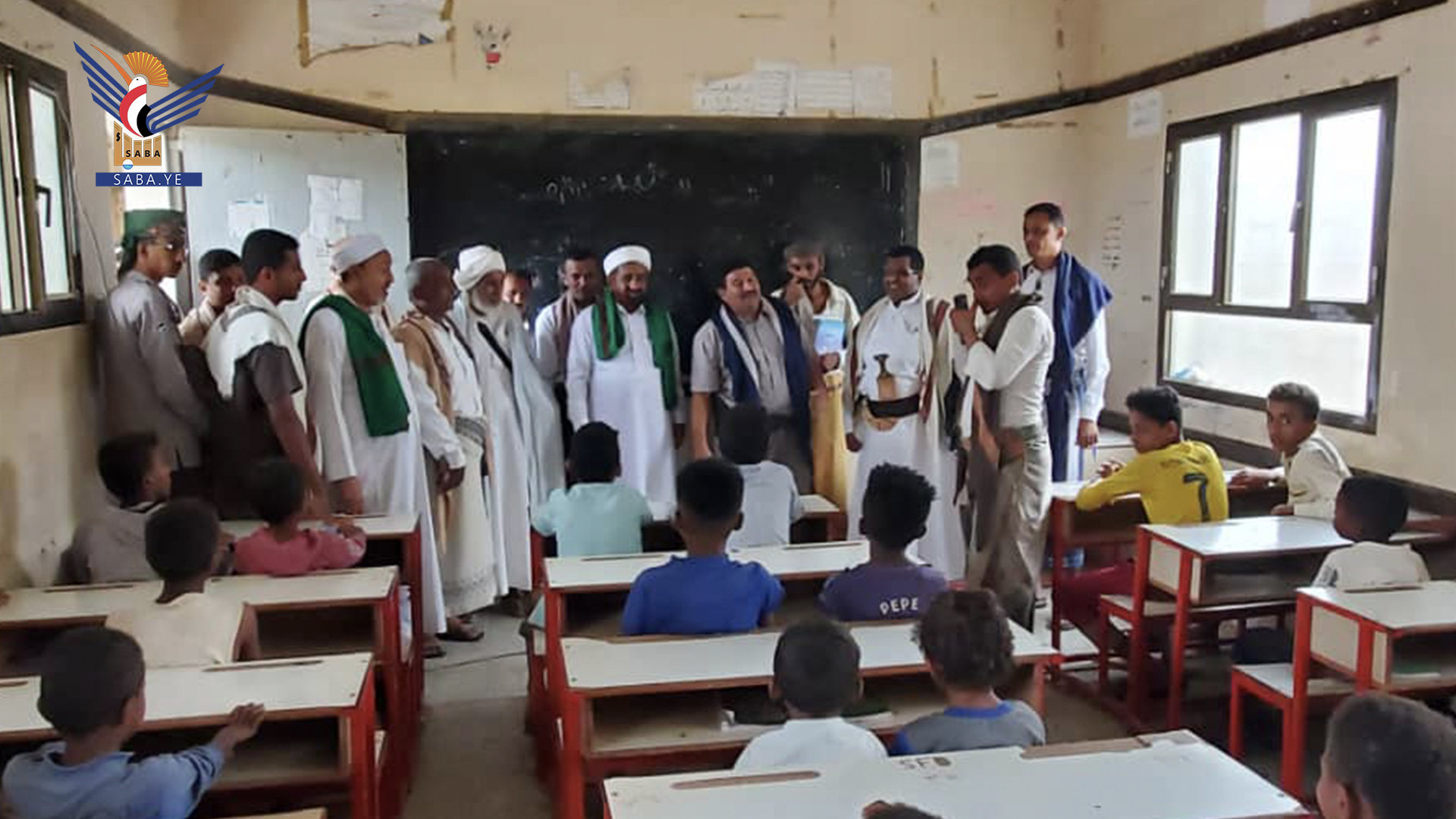 الاطلاع على سير الدورات الصيفية بمديرية المنصورية بالحديدة