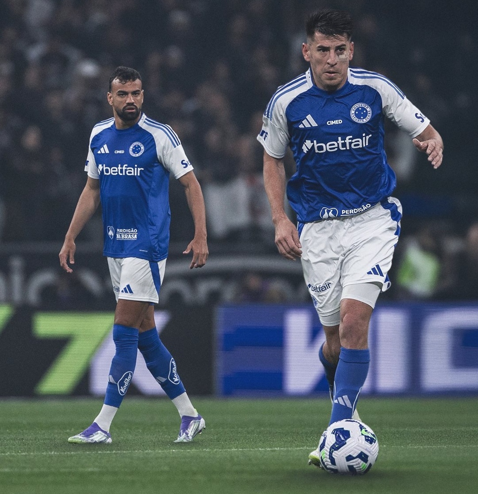 كروزيرو يتعادل مع كورينثيانز في الدوري البرازيلي لكرة القدم