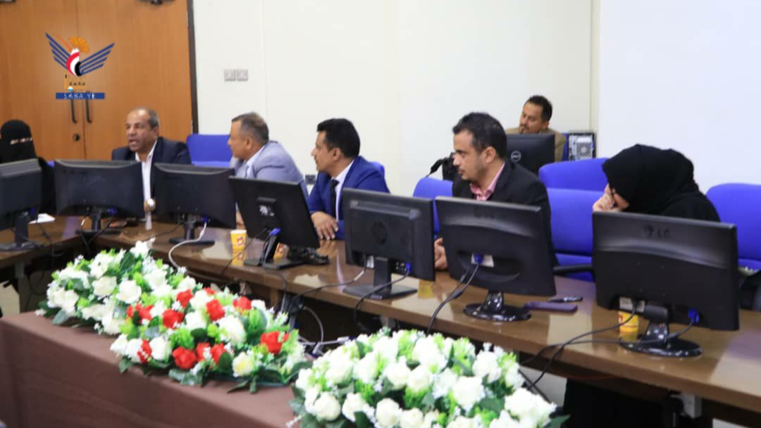 مناقشة مسار الدكتوراه الطبية بكلية الطب بجامعة صنعاء وتكريم اثنين من باحثيها 