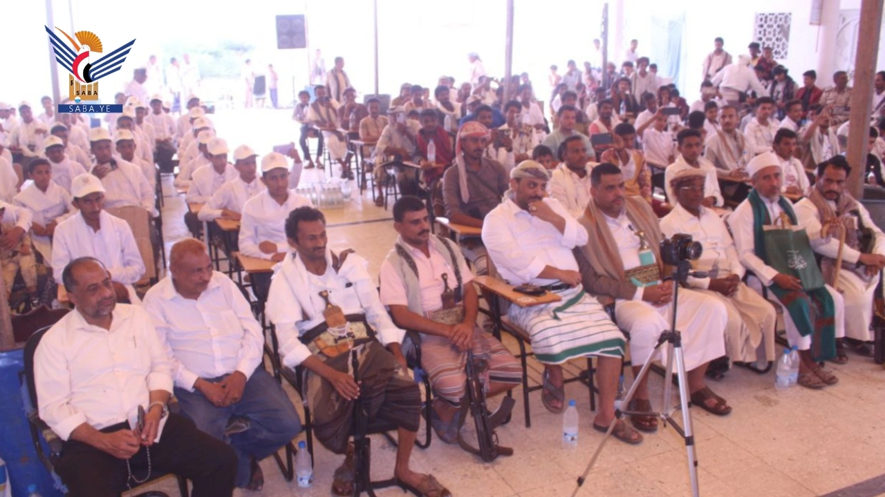 تكريم طلاب مدرسة شهيد القرآن للعلوم الشرعية بالمربع الجنوبي في الحديدة