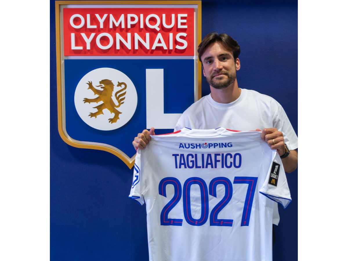 ليون الفرنسي يمدد عقد ظهيره الأرجنتيني نيكولاس تاجليافيكو حتى 2027