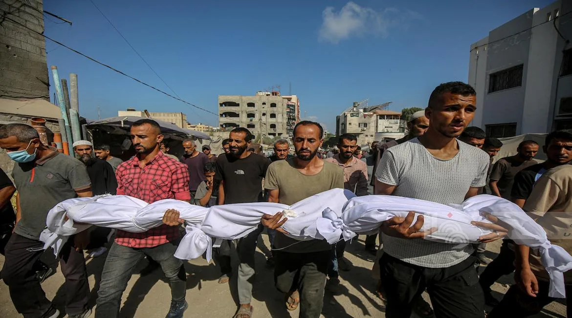 استشهاد فلسطيني وإصابة آخرين في ظل خروق العدو الصهيوني لهدنة غزة