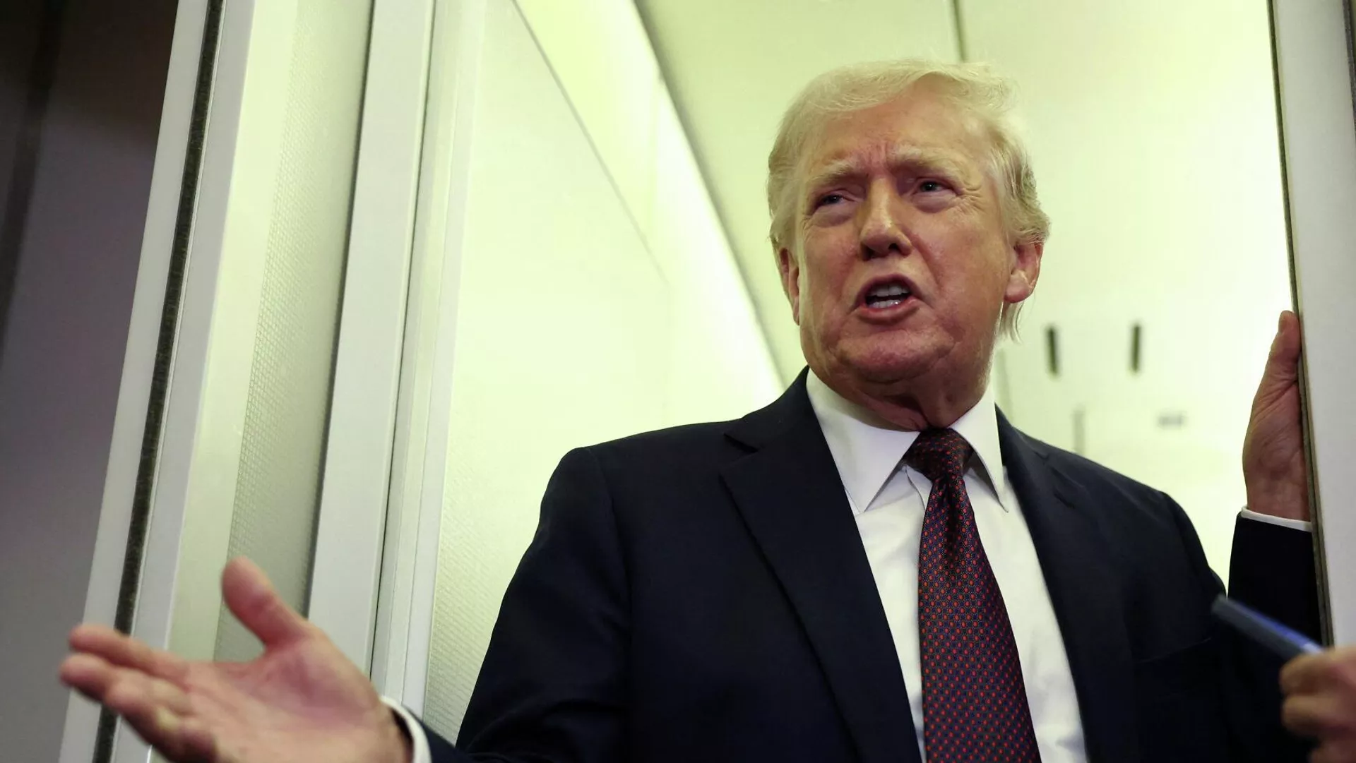 "الله ليس مع المتسلطين"...بابا الفاتيكان يرد على ترامب