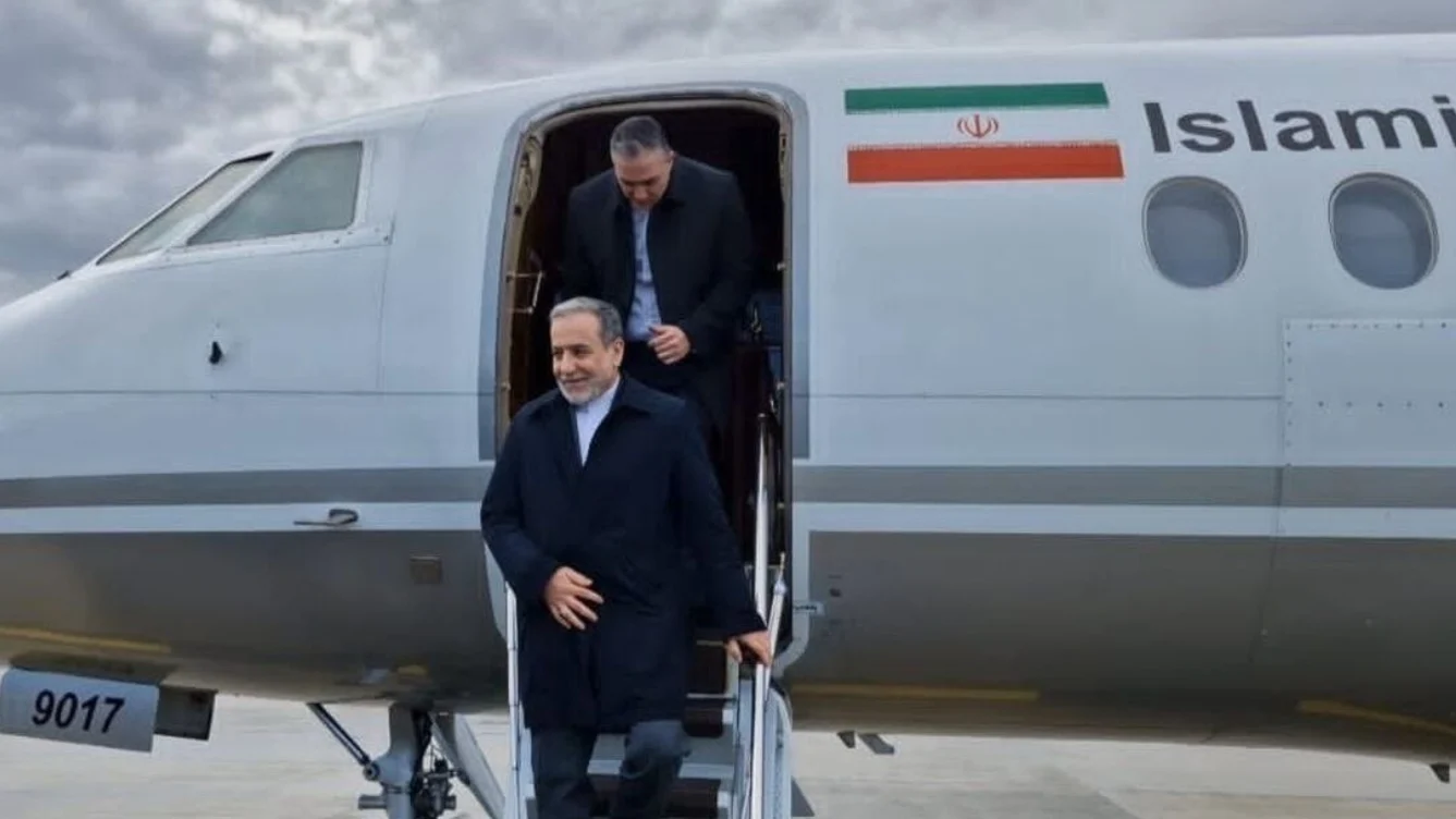  وزير الخارجية الإيراني يتوجه إلى روسيا