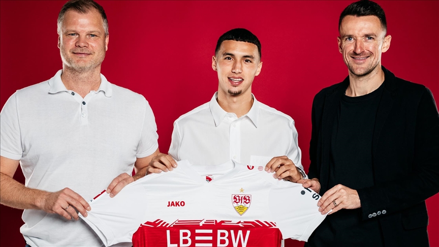 شتوتغارت الألماني يضم المغربي بلال الخنوس شتوتغارت الألماني يضم المغربي بلال الخنوس