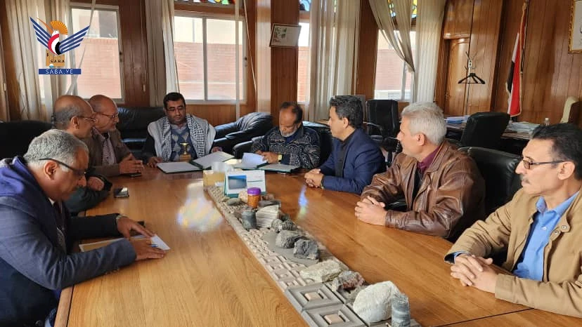 توقيع اتفاق تعاون بين هيئة المساحة الجيولوجية وكلية البترول