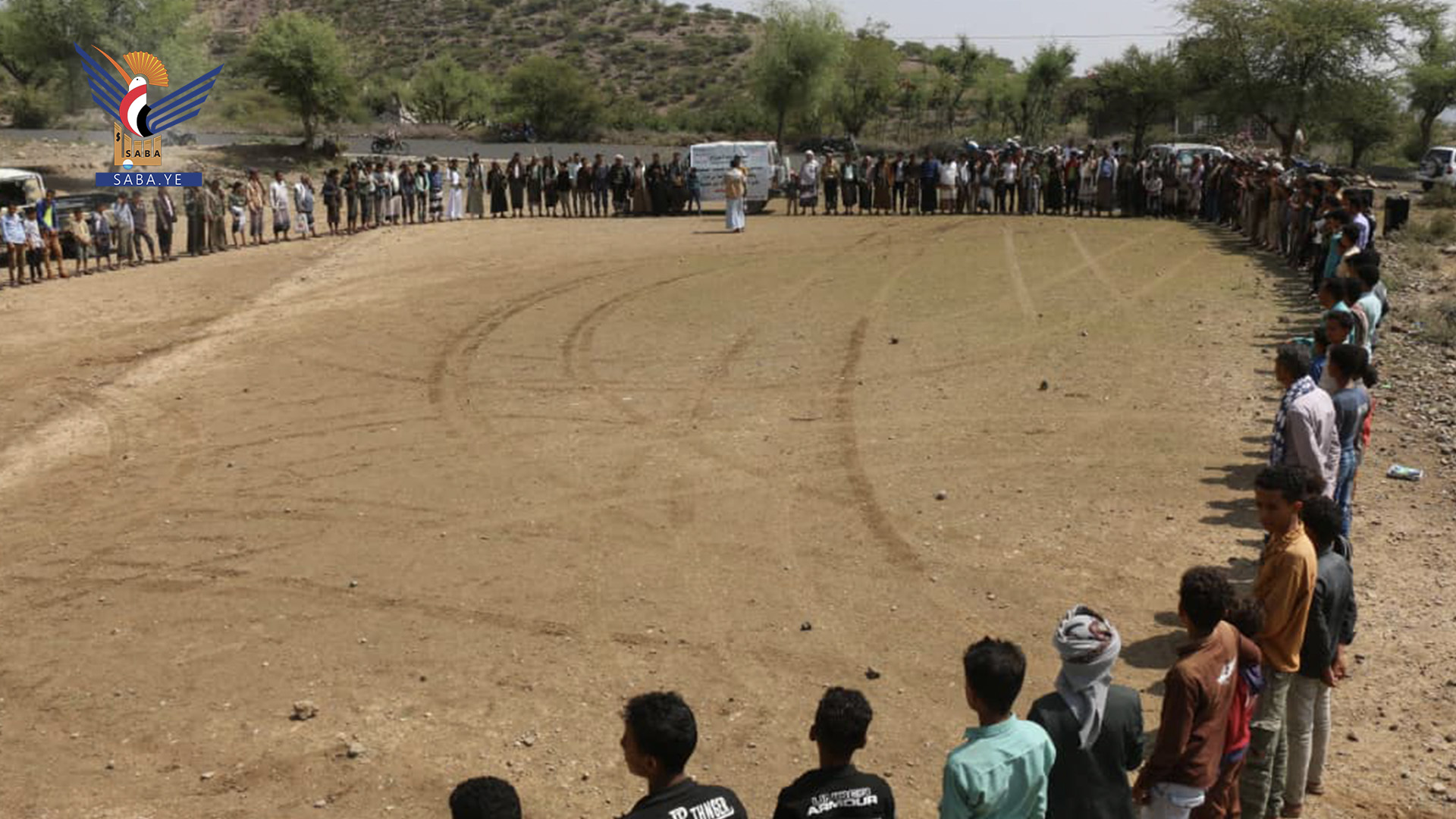 تعز.. وقفة قبلية في مديرية المسراخ تضامنا مع غزة وإعلاناً للجهوزية