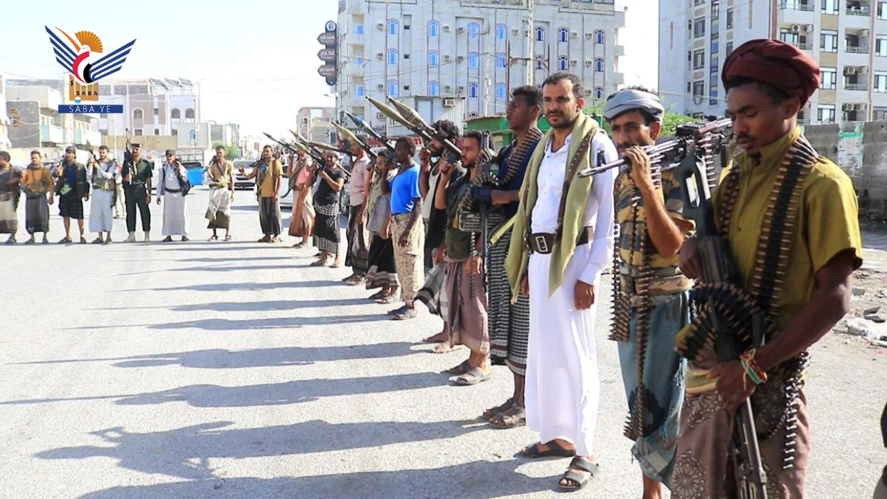 أبناء مديرية الميناء بالحديدة يحتشّدون لتجديد النفير في مواجهة مخططات ومؤامرات الأعداء