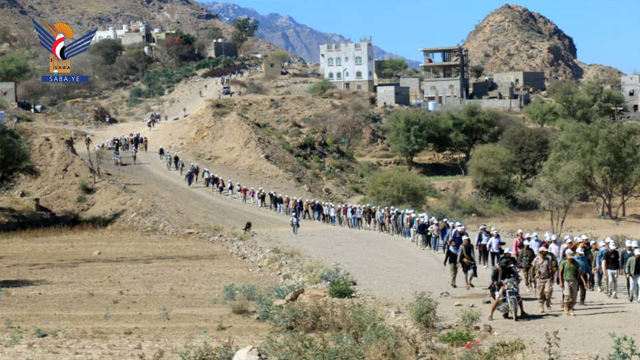 تعز .. مسير ومناورة لخريجي دورة "طوفان الأقصى" من جامعتي الحكمة والعلوم والتكنولوجيا
