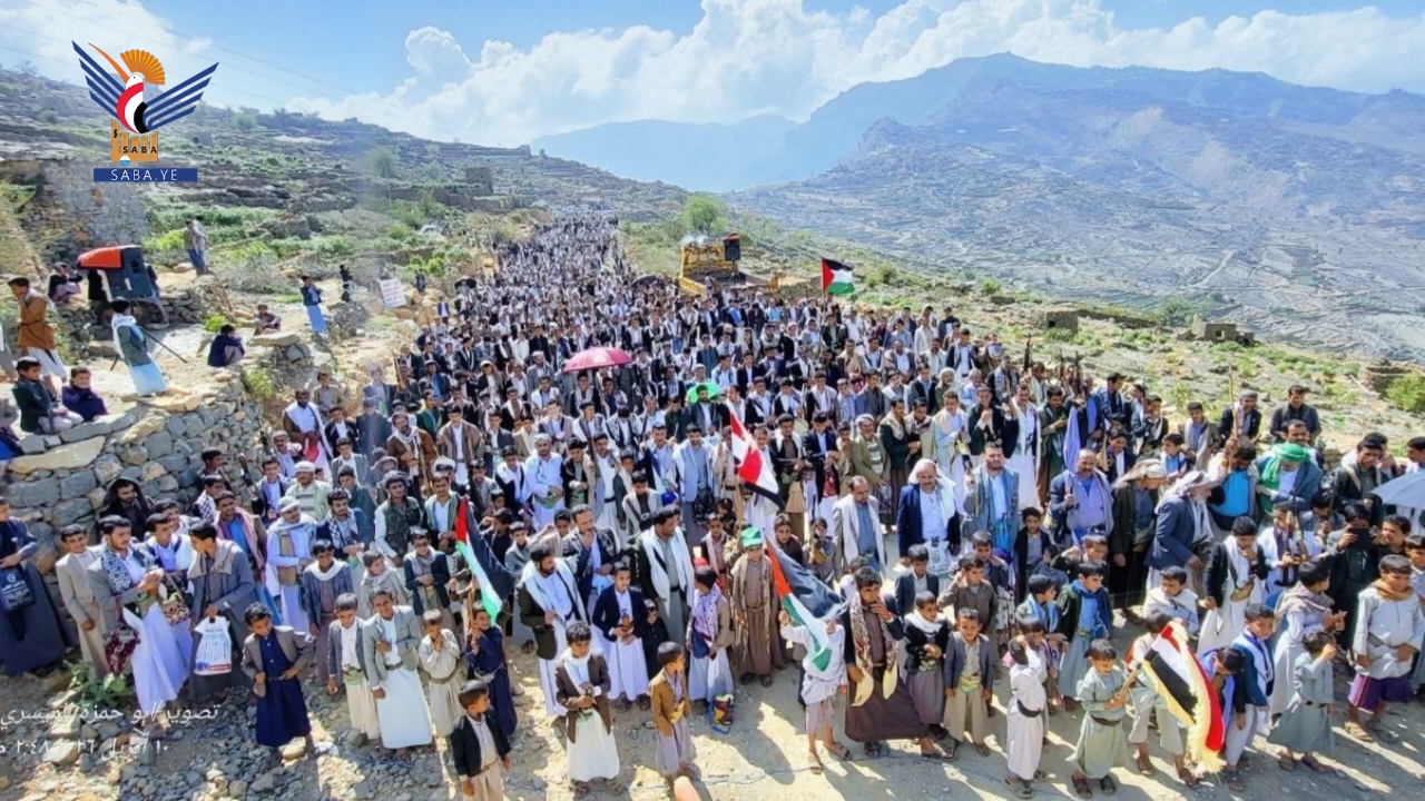 مسيرات حاشدة بحجة احتفاءً بالنصر وتأكيدًا على وحدة الساحات في مواجهة الصهيونية