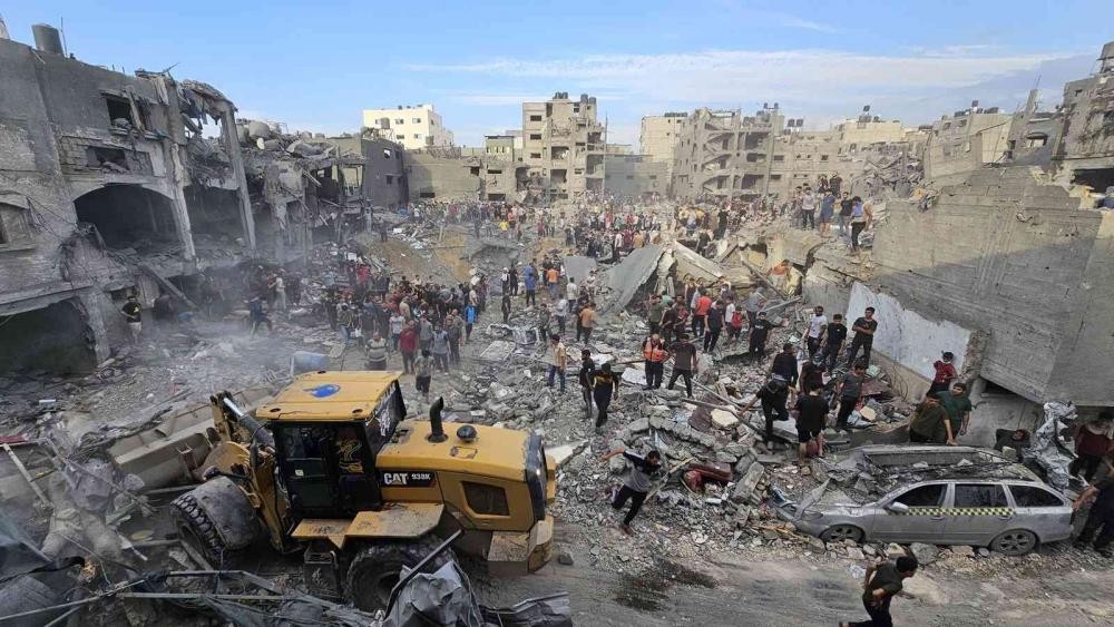 استشهاد 15 فلسطينياً بمجزرة صهيونية استهدفت منزلاً مأهولاً في حي التفاح بغزة