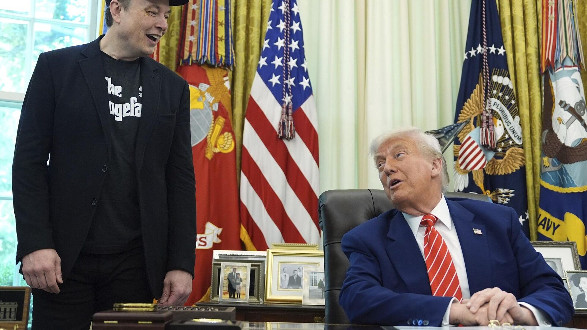 ماسك يخسر 34 مليار دولار بعد خلافه مع ترامب