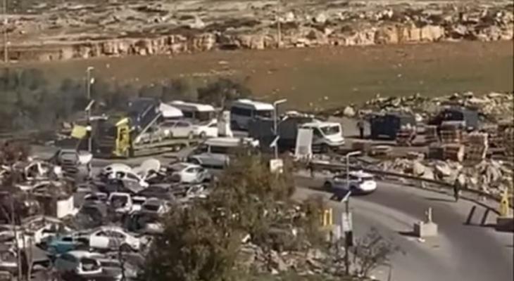 العدو الإسرائيلي يستولي على مركبات لمواطنين فلسطينيين في القدس