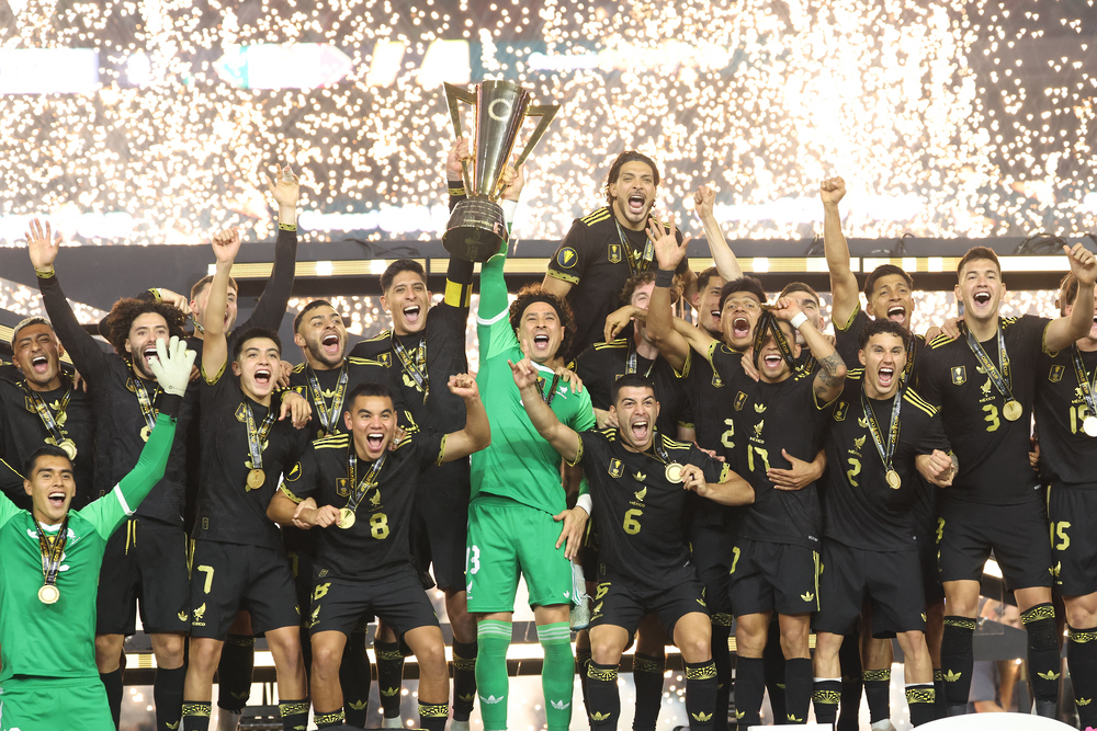 المنتخب المكسيكي يُتوّج بلقبه العاشر في بطولة الكأس الذهبية